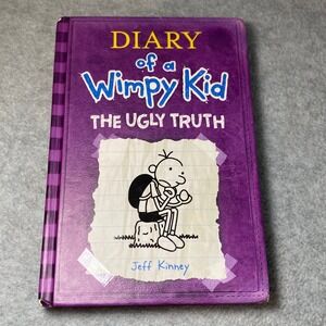 Diary‎ of a Wimpy Kid The Ugly Truth Kids Book 5 Hardcover Graphic Novel *FLAW